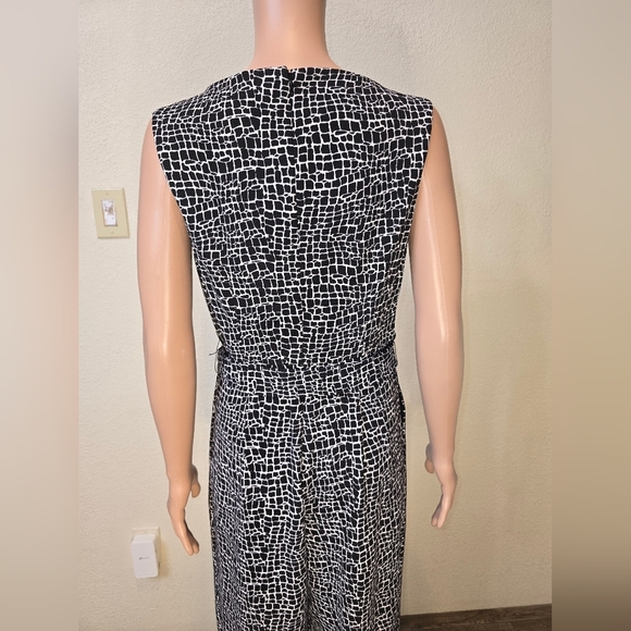 Calvin Klein 8 Womens Jumpsuit Black White Abstract animal  Print Wide Leg - Picture 4 of 12